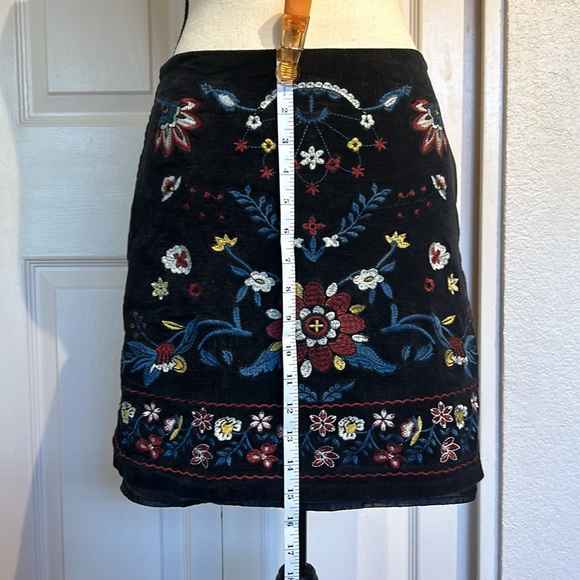 Corduroy Embroidered Mini Skirt - Picture 5 of 8